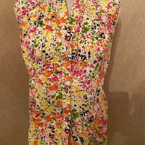 Bright floral summer top!🤩